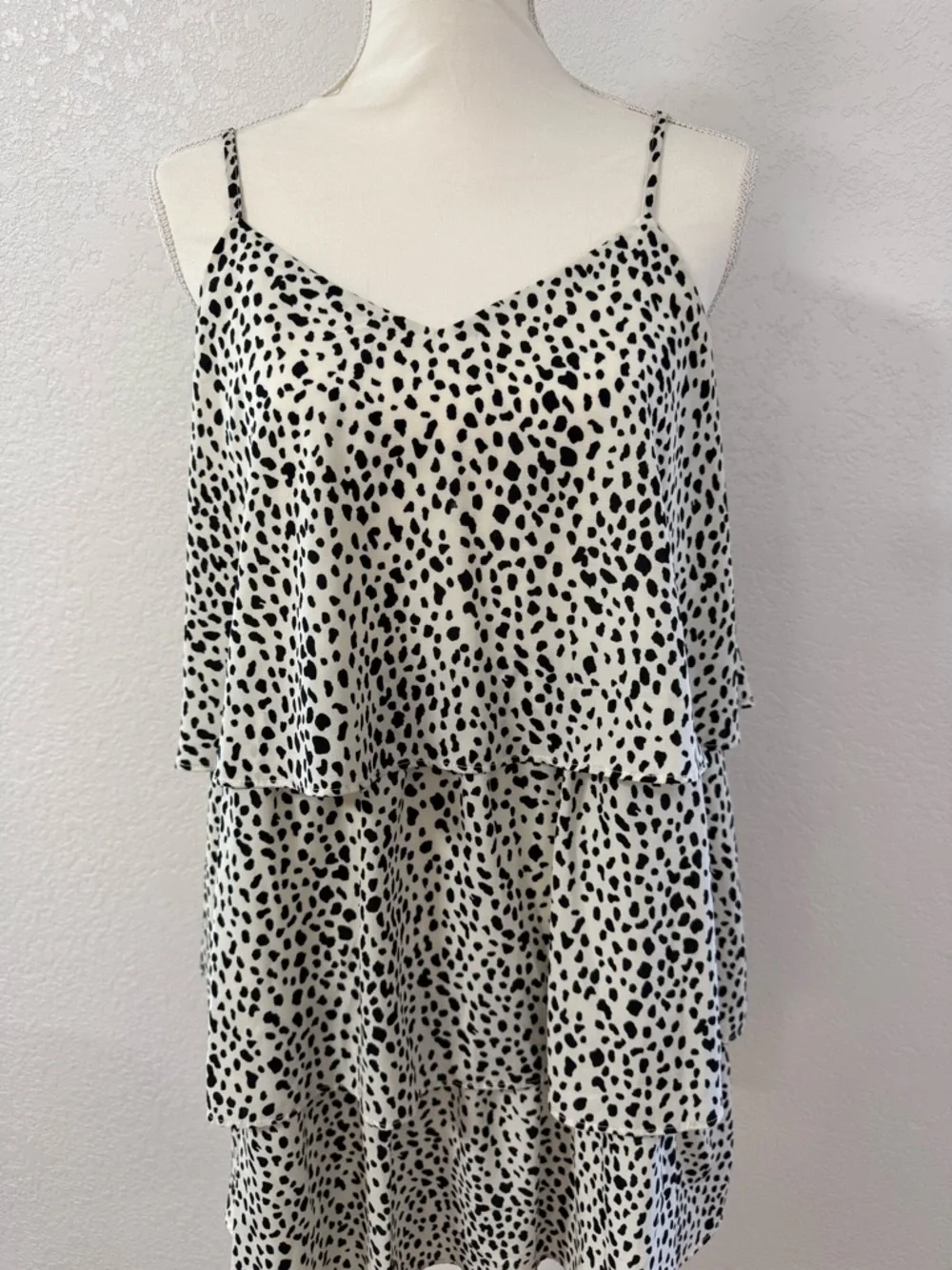 Vine & Love stylish sleeveless
